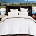 Comfortable 100% Polyester Hollow Fibre Home Hotel Bed Quilts